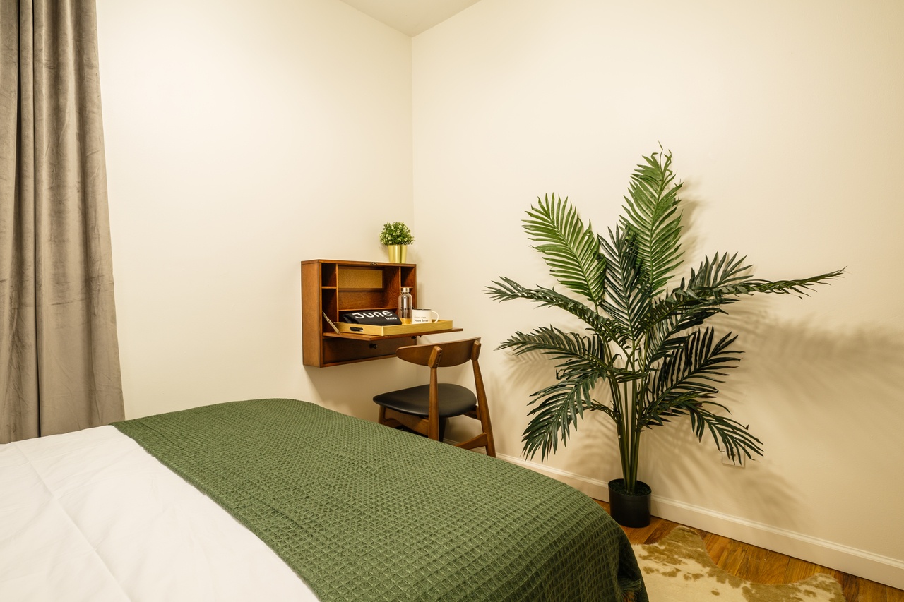 #145: East Village - Full Bedroom D - 3