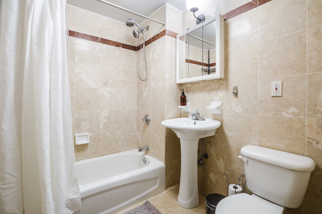 #145: East Village - Full Bedroom D - 10