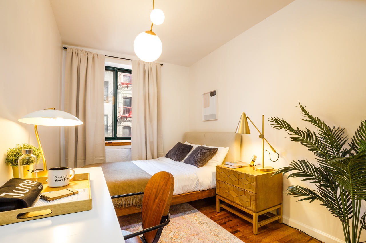 #145: East Village - Full Bedroom A - 8