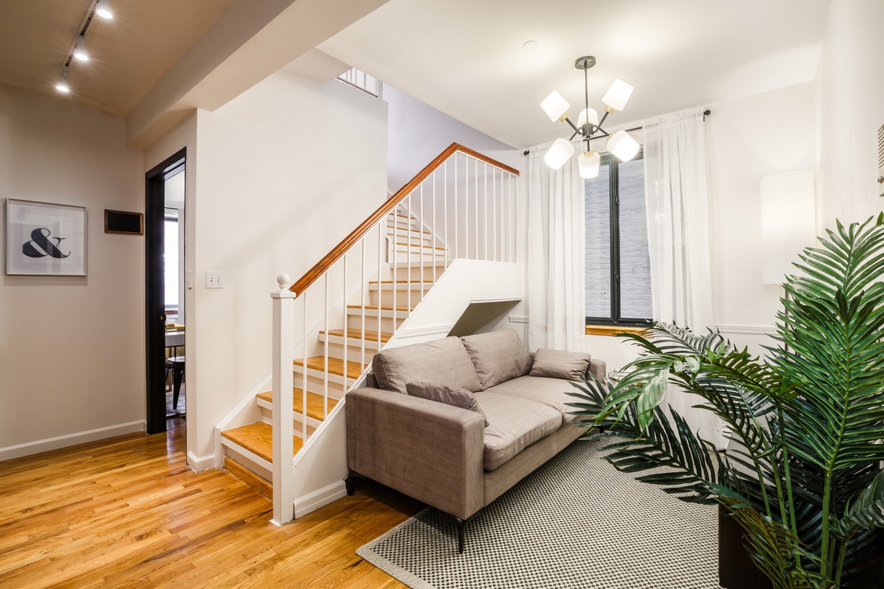 #145: East Village - Full Bedroom C - 6