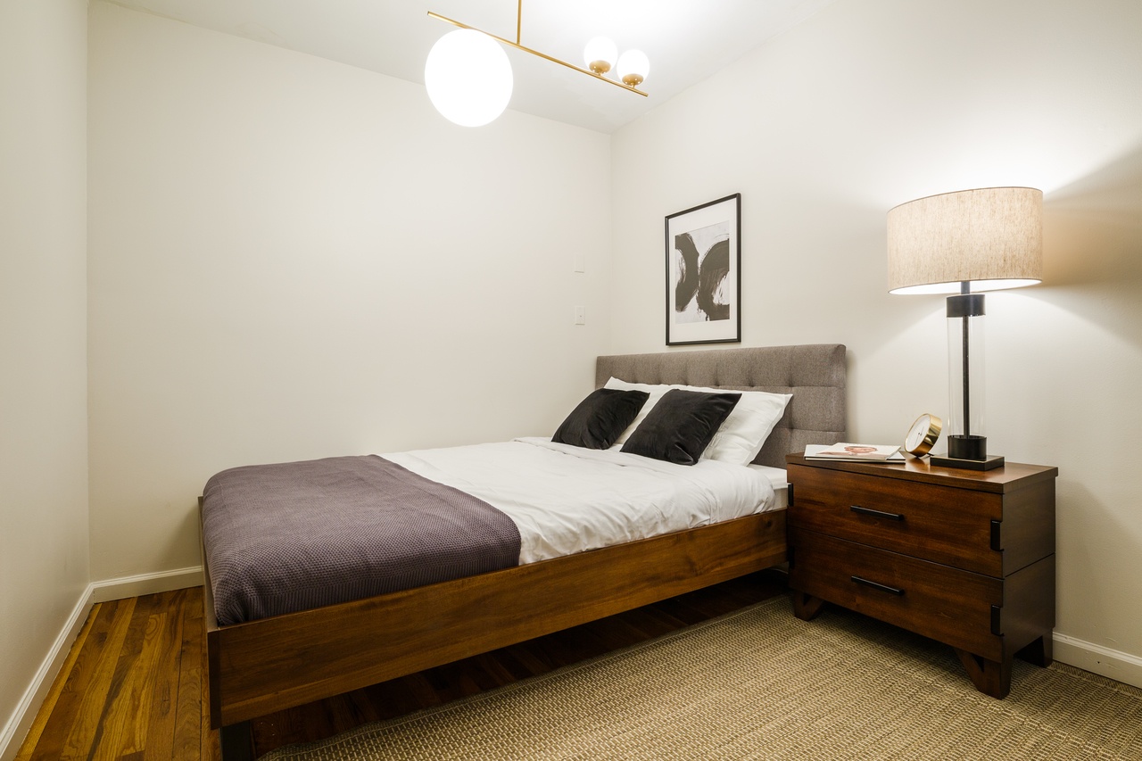  #145: East Village - Queen Bedroom E W/Private Bathroom  -  #145: East Village  - Gallery -  2