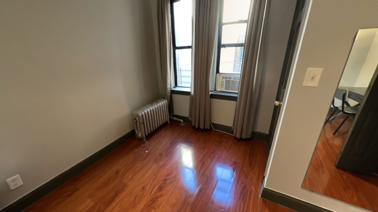 #703: East Harlem - Queen Bedroom A - 11