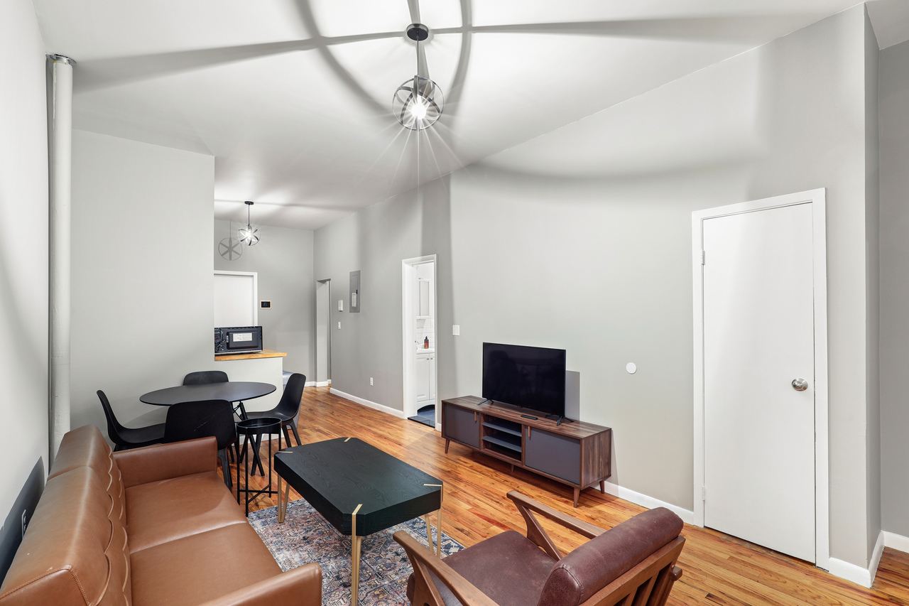#691: Williamsburg - Full Bedroom C - 4