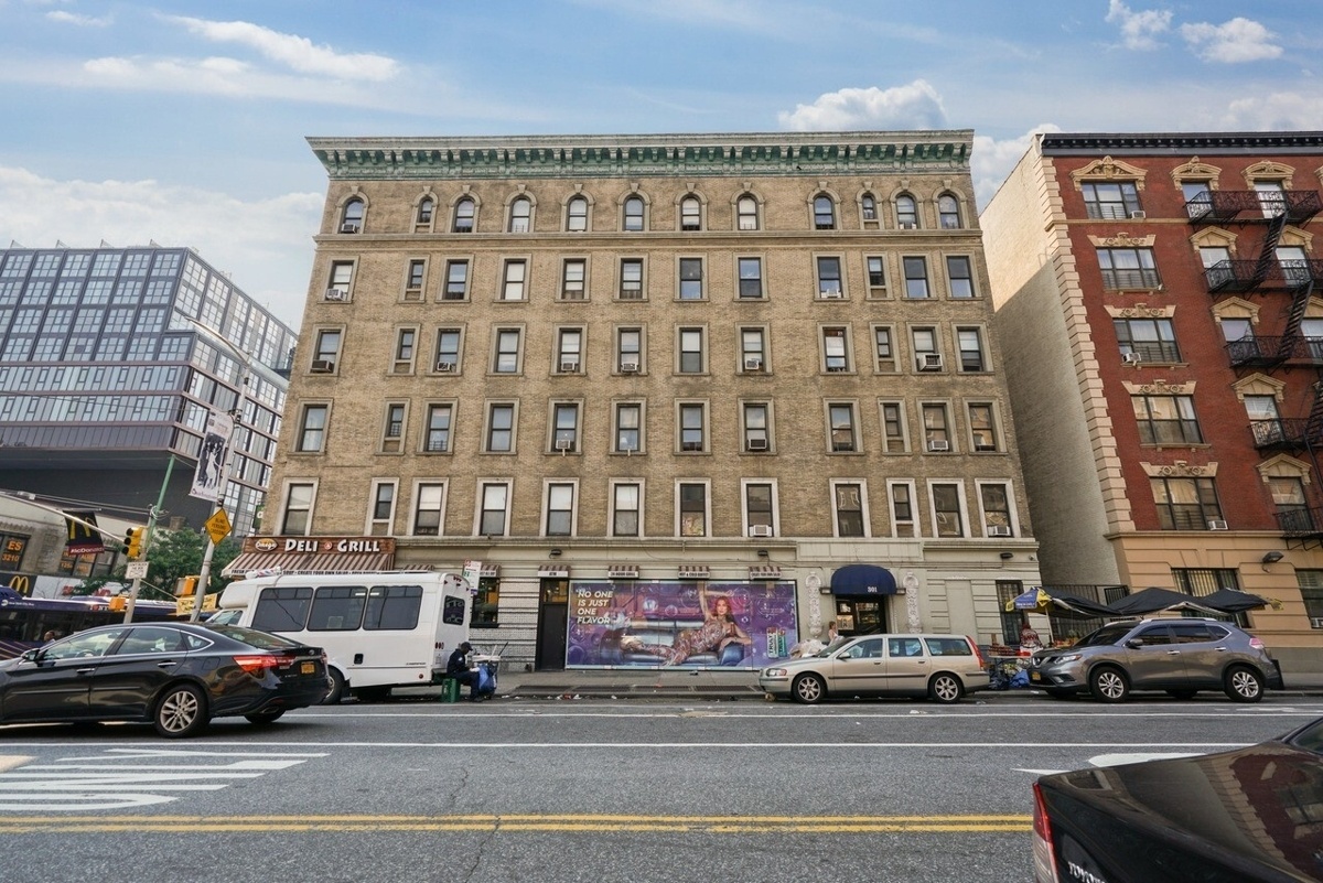 #715: West Harlem - Full Bedroom B - #715: West Harlem - Gallery - 15