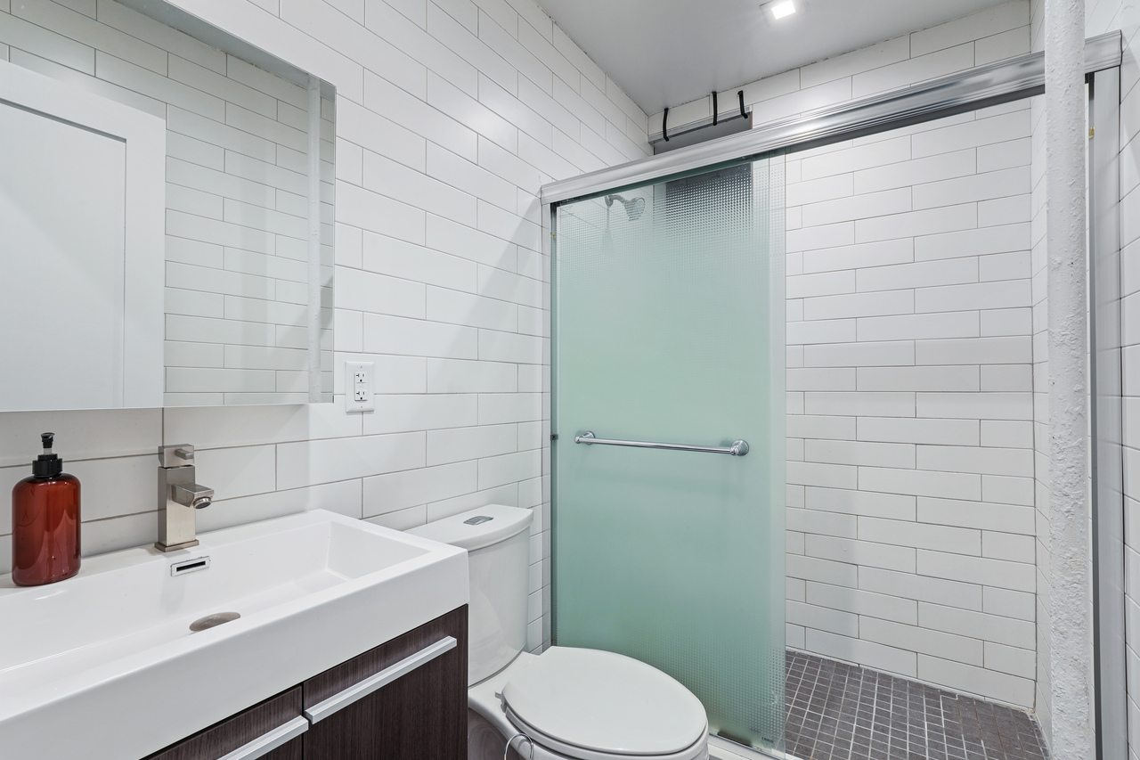 #715: West Harlem - Full Bedroom B - #715: West Harlem - Gallery - 14