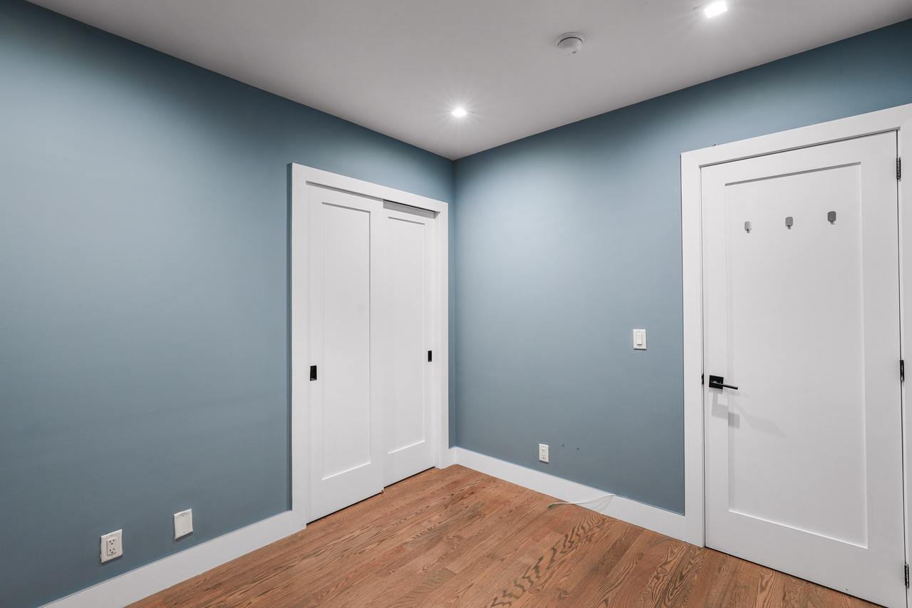 #715: West Harlem - Full Bedroom B - #715: West Harlem - Gallery - 5