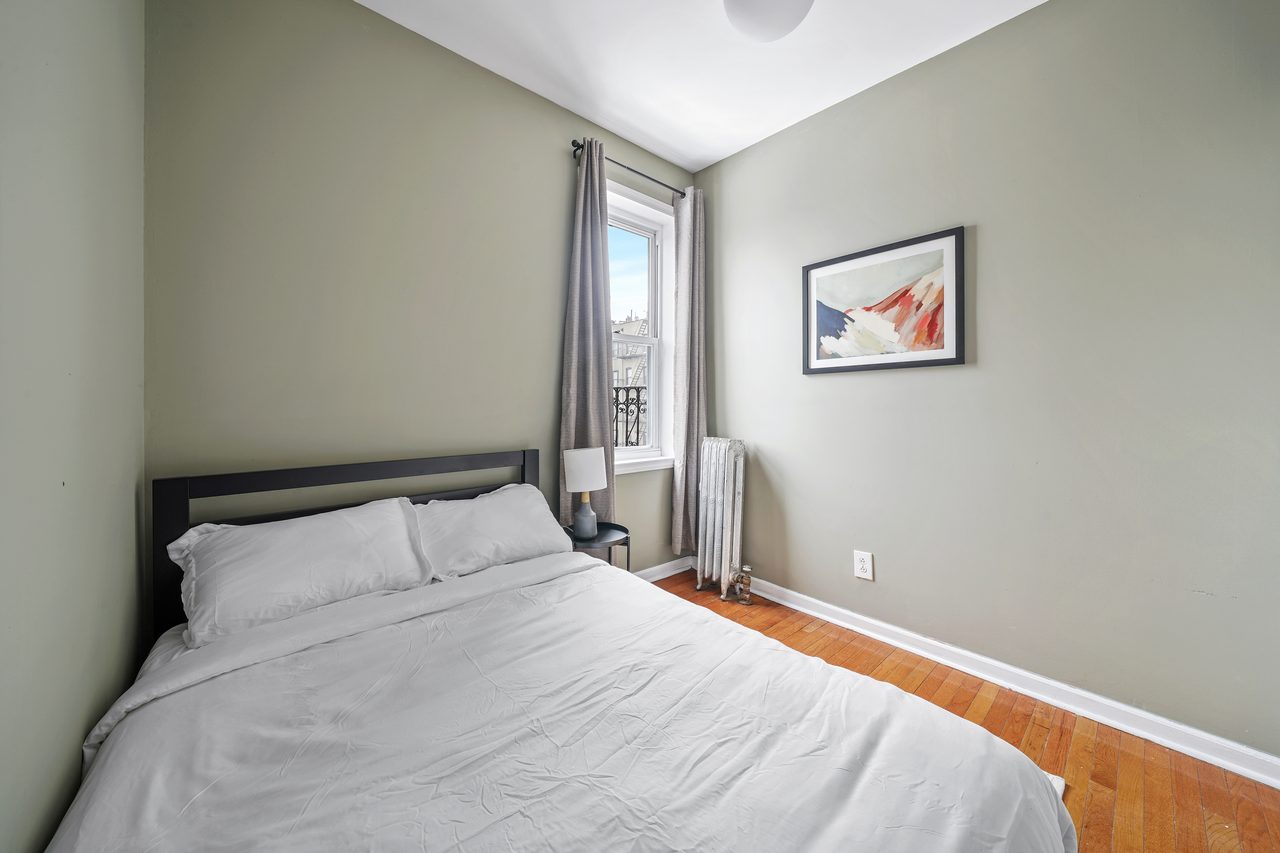 #873: Flatbush - Full Bedroom B - 15