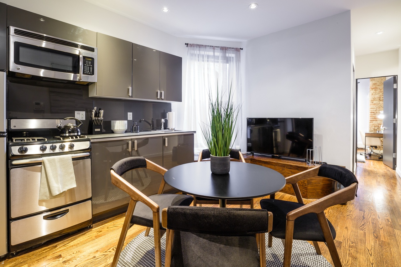 #158: Upper East Side - Twin Bedroom C - 2