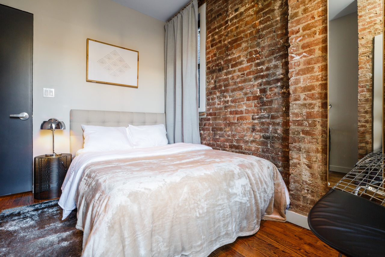 #158: Upper East Side - Full Bedroom D - 2
