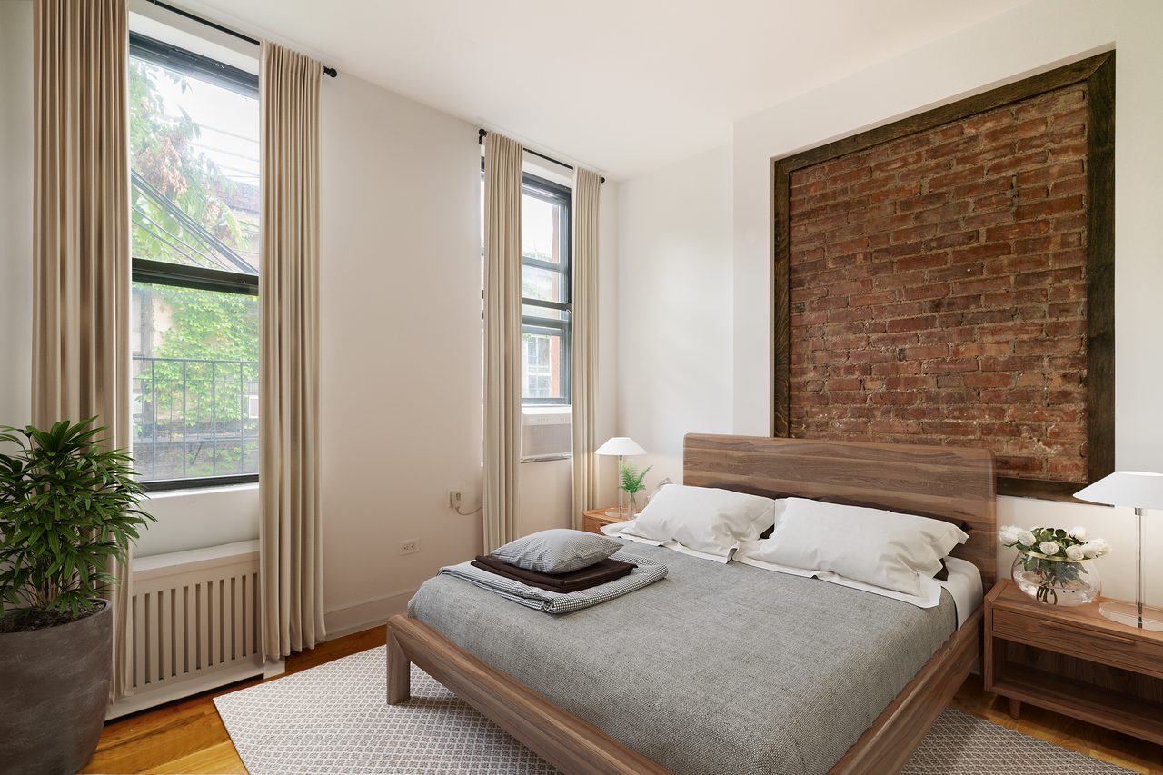 #1429: East Village - 1 Bedroom (Full) - 4