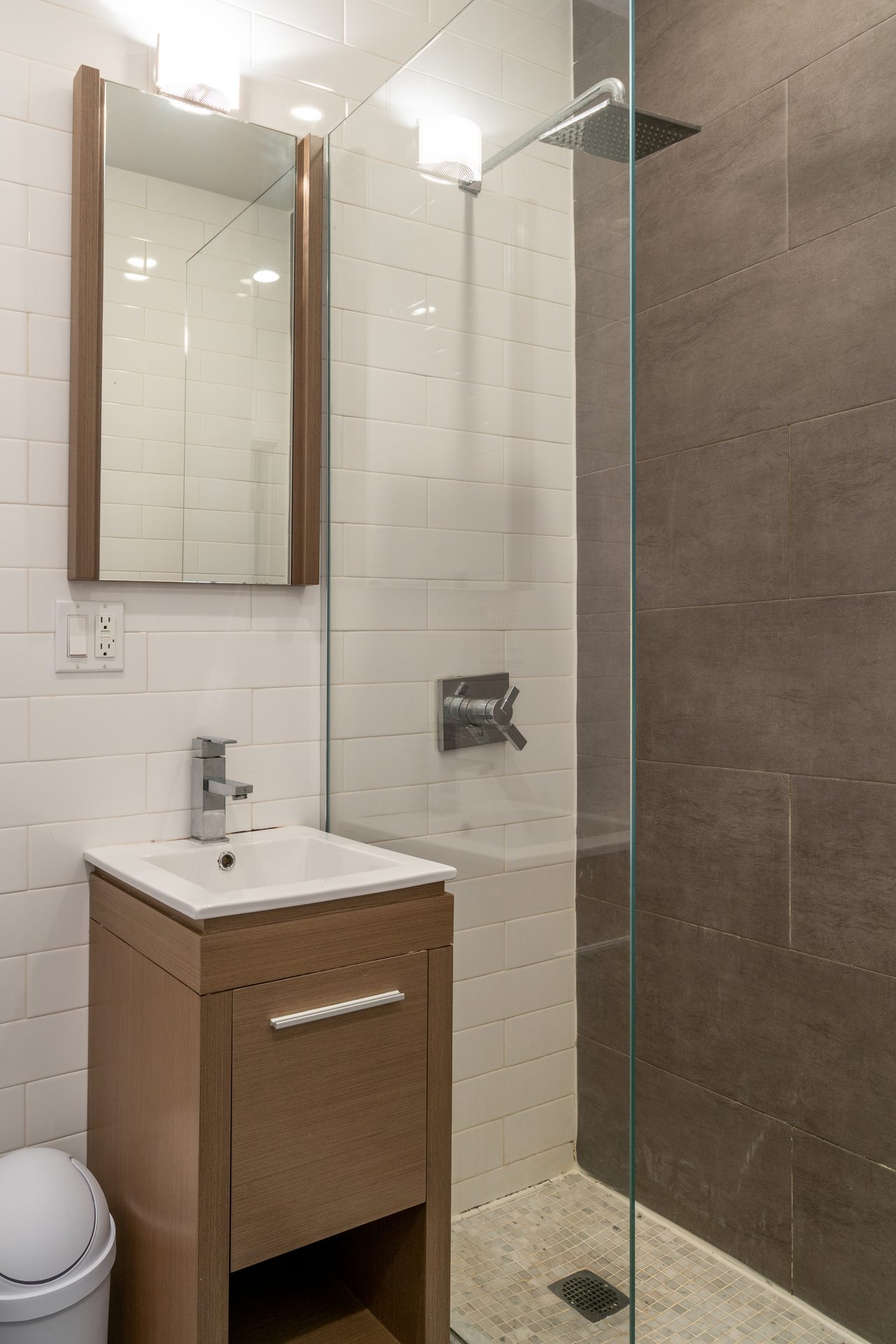 #1429: East Village - 1 Bedroom (Full) - 5