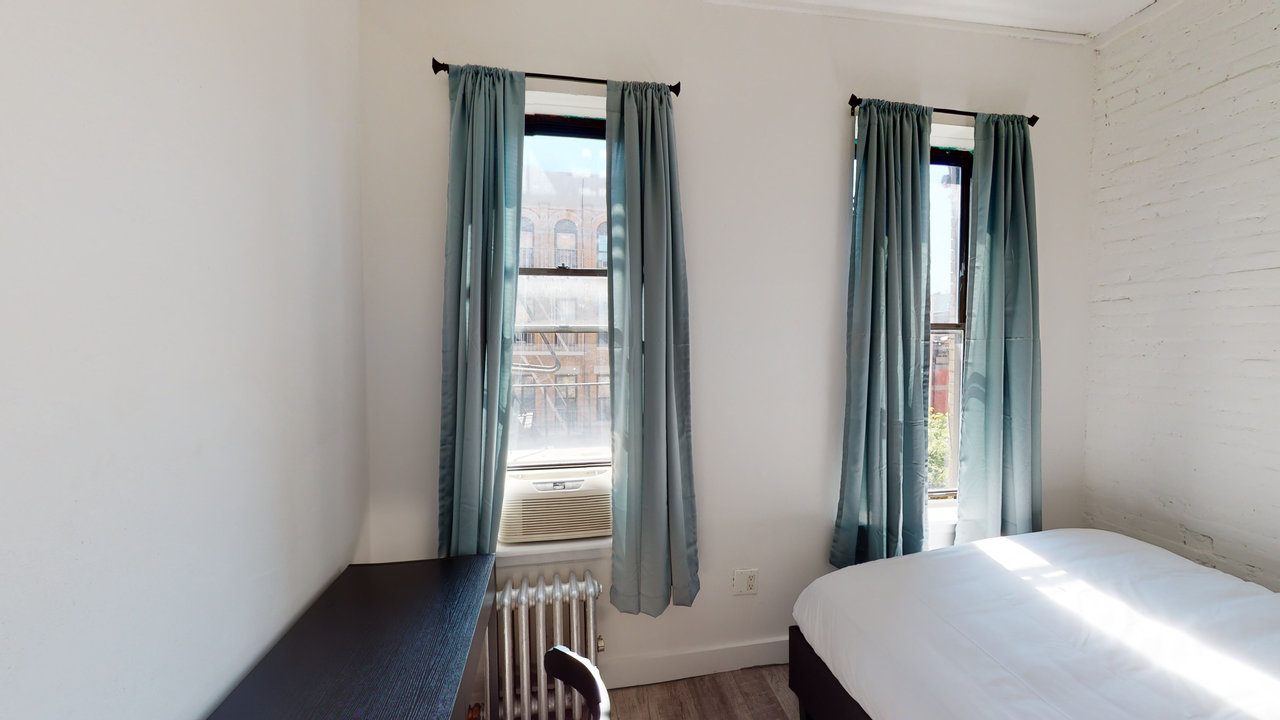 #548: East Village - Queen Bedroom B - 10