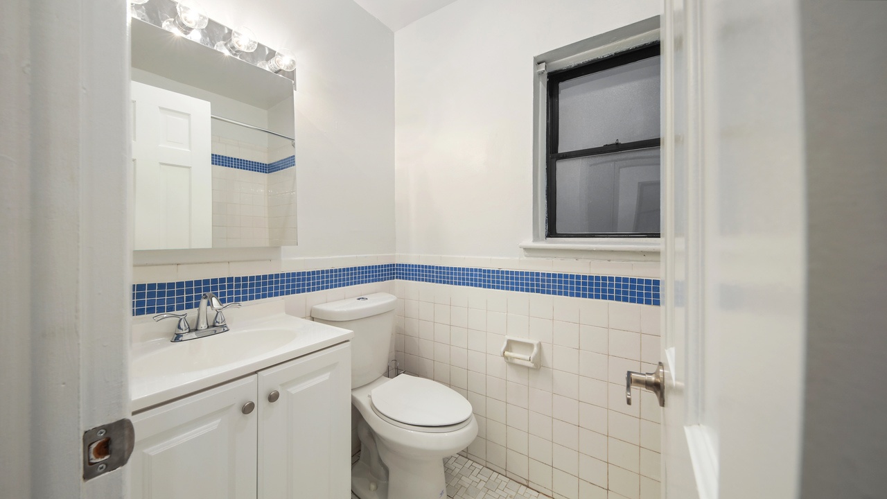 #548: East Village - Full Bedroom A - 4