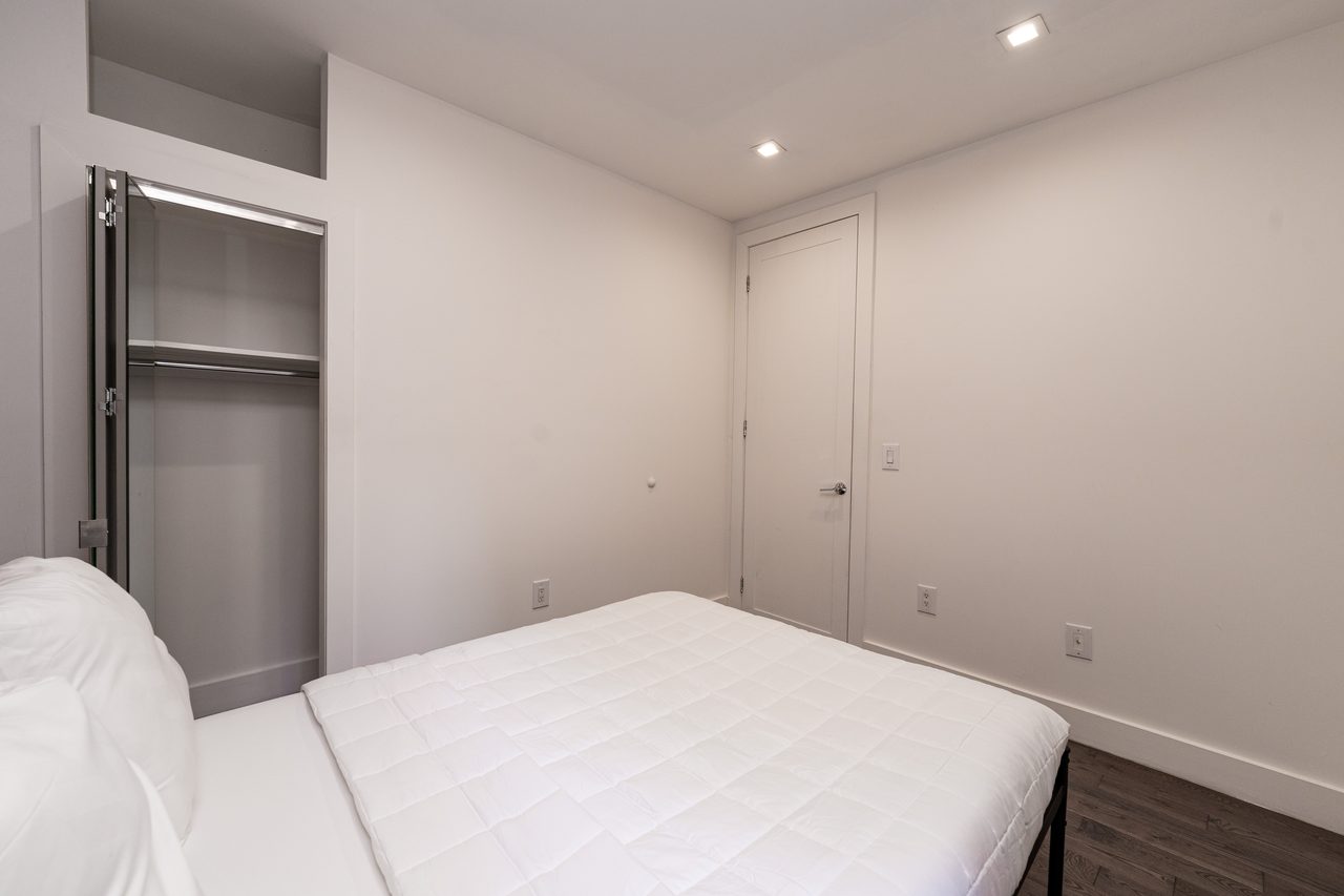 #1788: West Harlem - Queen Bedroom C - 2
