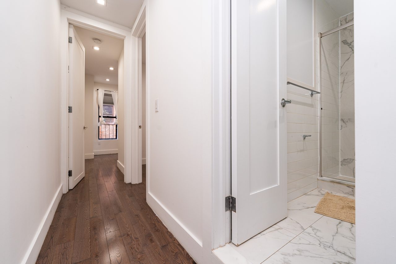 #1788: West Harlem - Twin Bedroom B - #1788: West Harlem - Gallery - 7