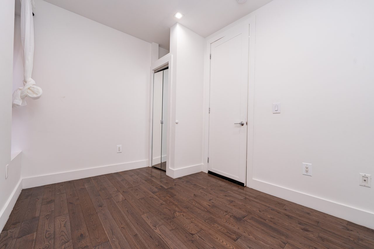 #1788: West Harlem - Twin Bedroom B - #1788: West Harlem - Gallery - 1