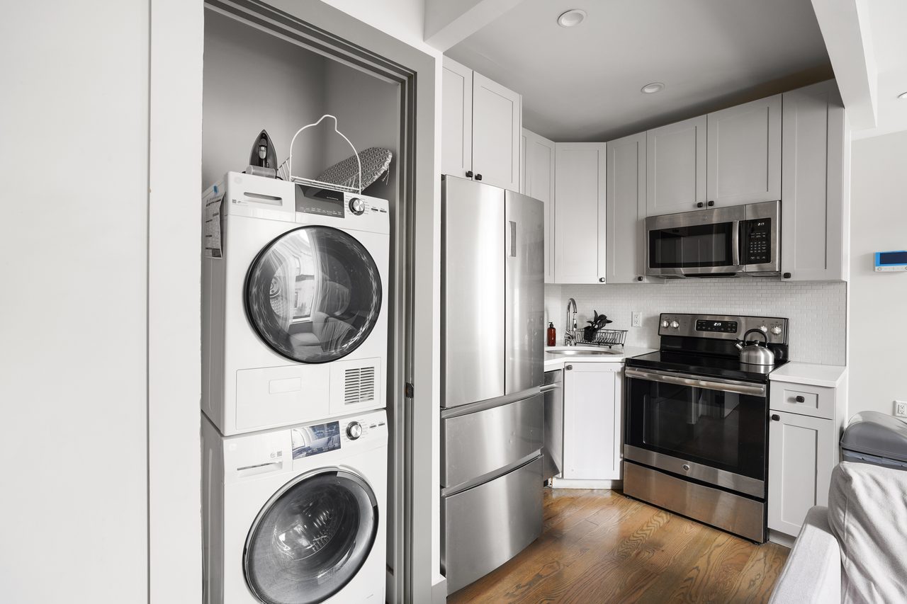 #552: East Harlem - Queen Bedroom B - #552: East Harlem - Gallery - 5