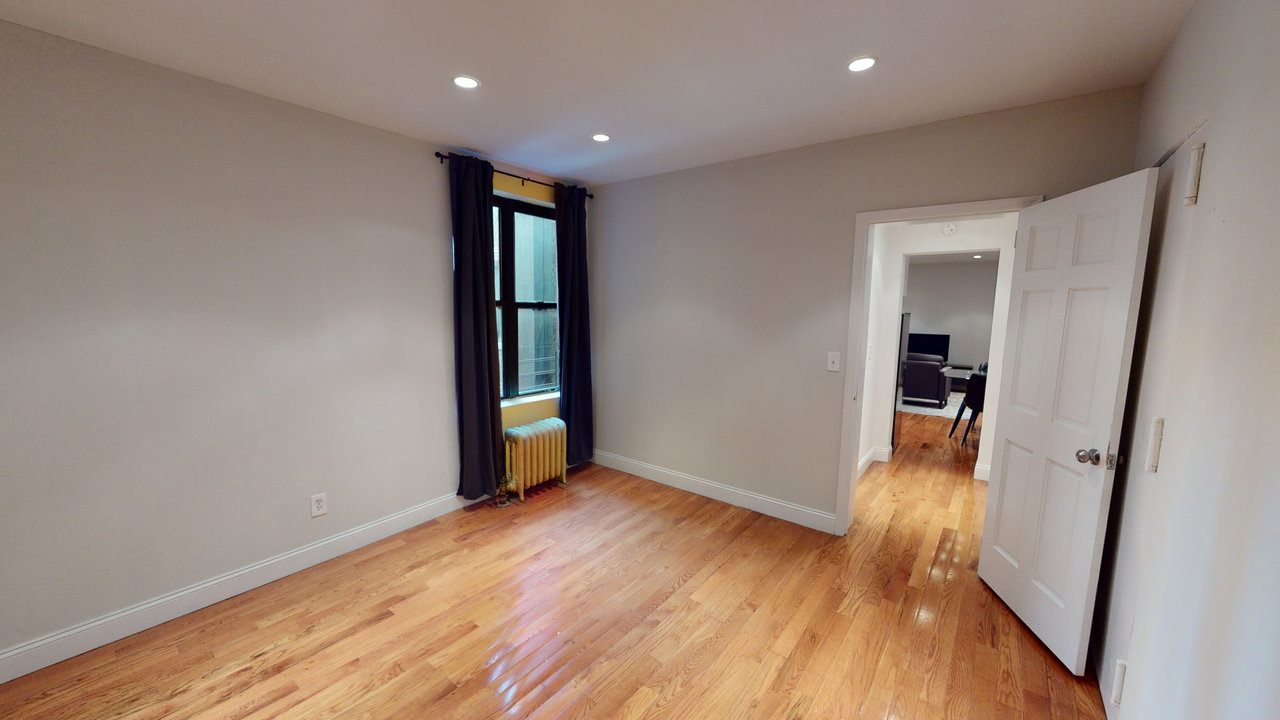 #705: East Harlem - Queen Bedroom A - 11