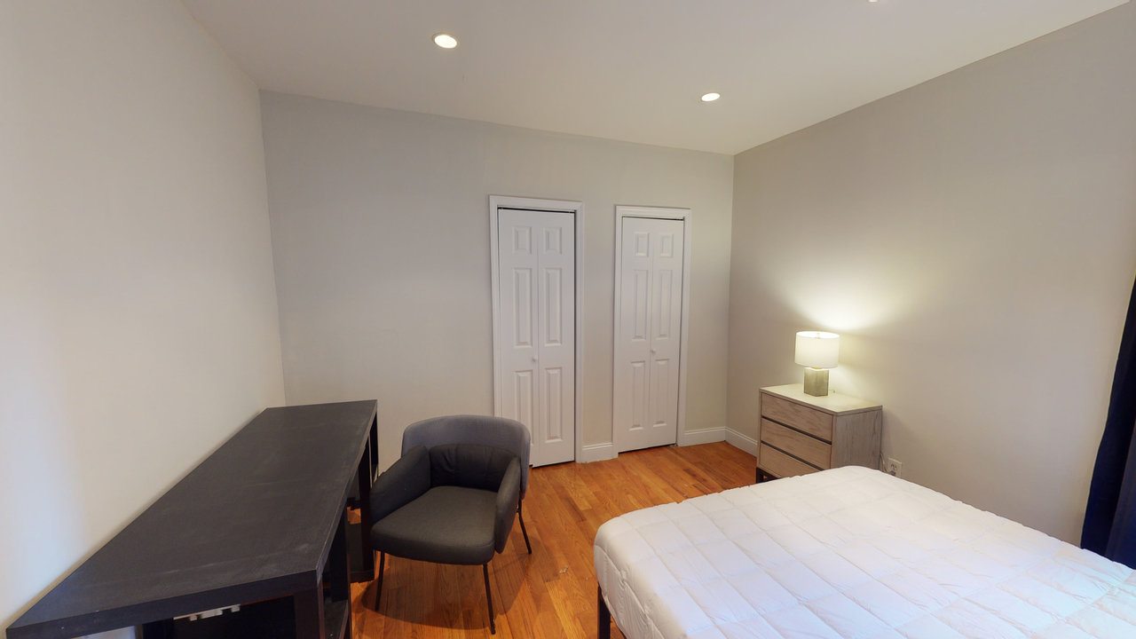 #705: East Harlem - Queen Bedroom A - 13