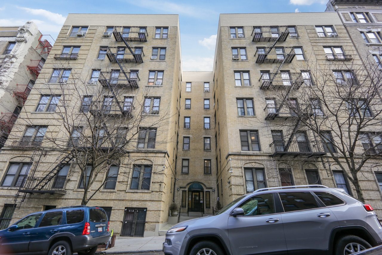 #686: Hamilton Heights - 1 Bedroom (Queen) - #686: Hamilton Heights - Gallery - 1
