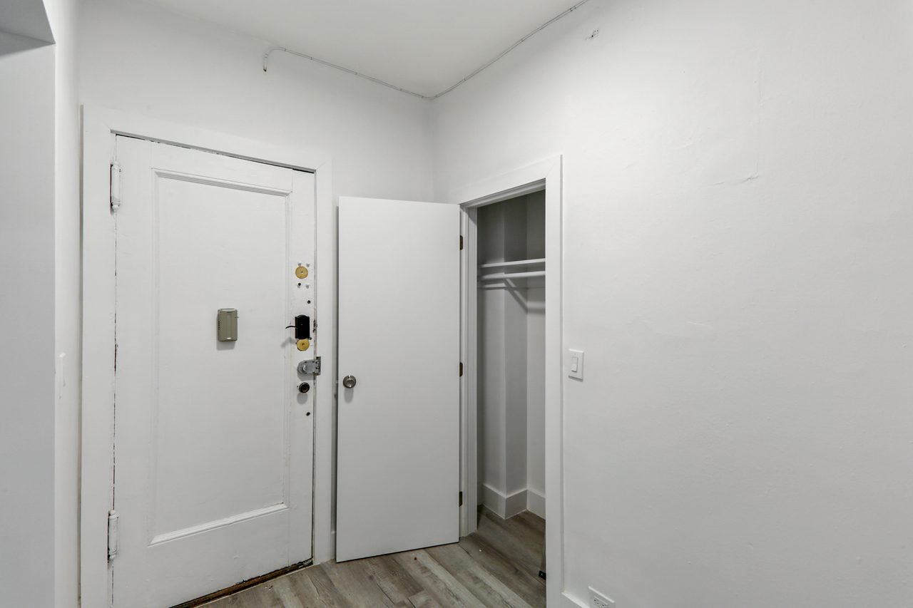 #686: Hamilton Heights - 1 Bedroom (Queen) - #686: Hamilton Heights - Gallery - 17