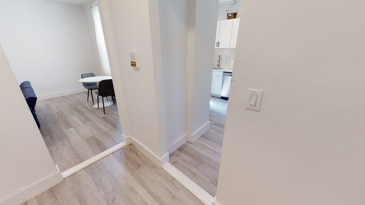 #686: Hamilton Heights - 1 Bedroom (Queen) - #686: Hamilton Heights - Gallery - 6