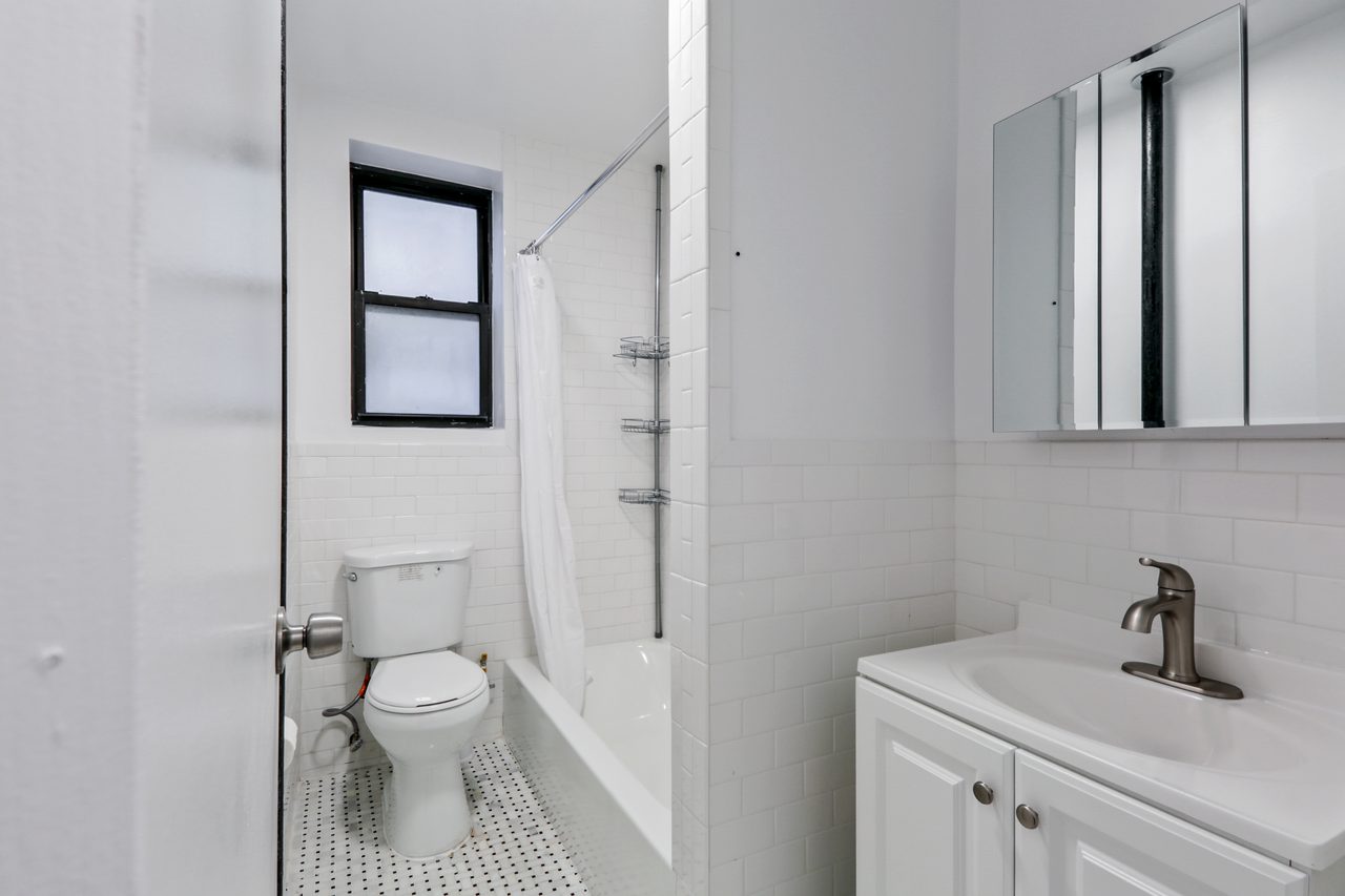#686: Hamilton Heights - 1 Bedroom (Queen) - #686: Hamilton Heights - Gallery - 16