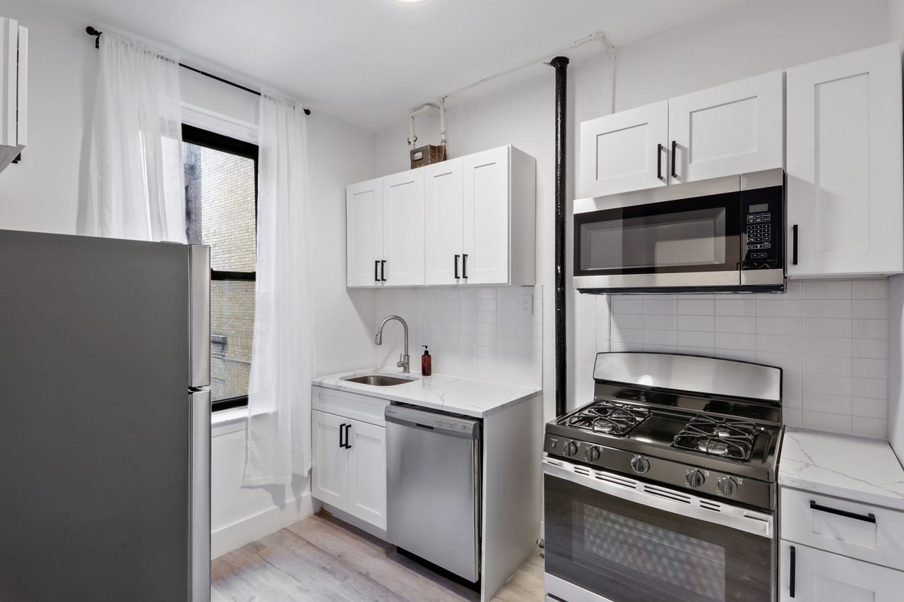 #686: Hamilton Heights - 1 Bedroom (Queen) - #686: Hamilton Heights - Gallery - 22