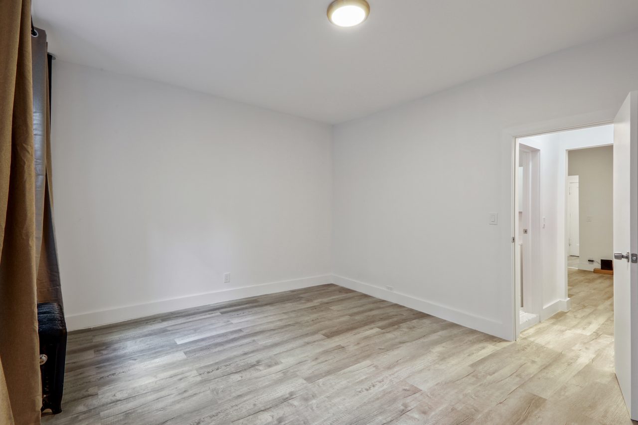 #686: Hamilton Heights - 1 Bedroom (Queen) - #686: Hamilton Heights - Gallery - 3