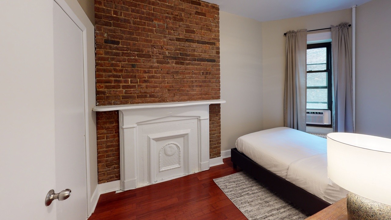 #486: Hell's Kitchen - Full Bedroom B - #486: Hell's Kitchen - Gallery - 7