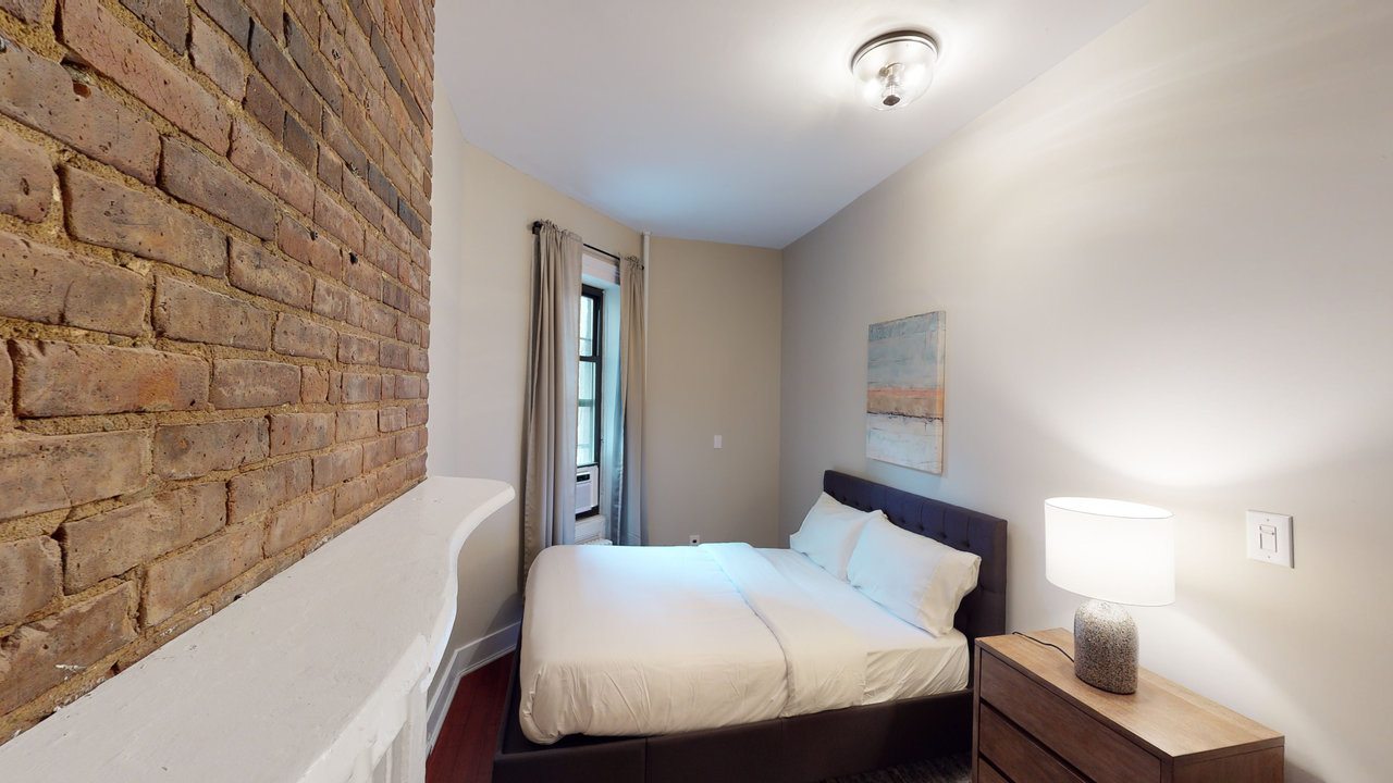#486: Hell's Kitchen - Full Bedroom B - #486: Hell's Kitchen - Gallery - 6