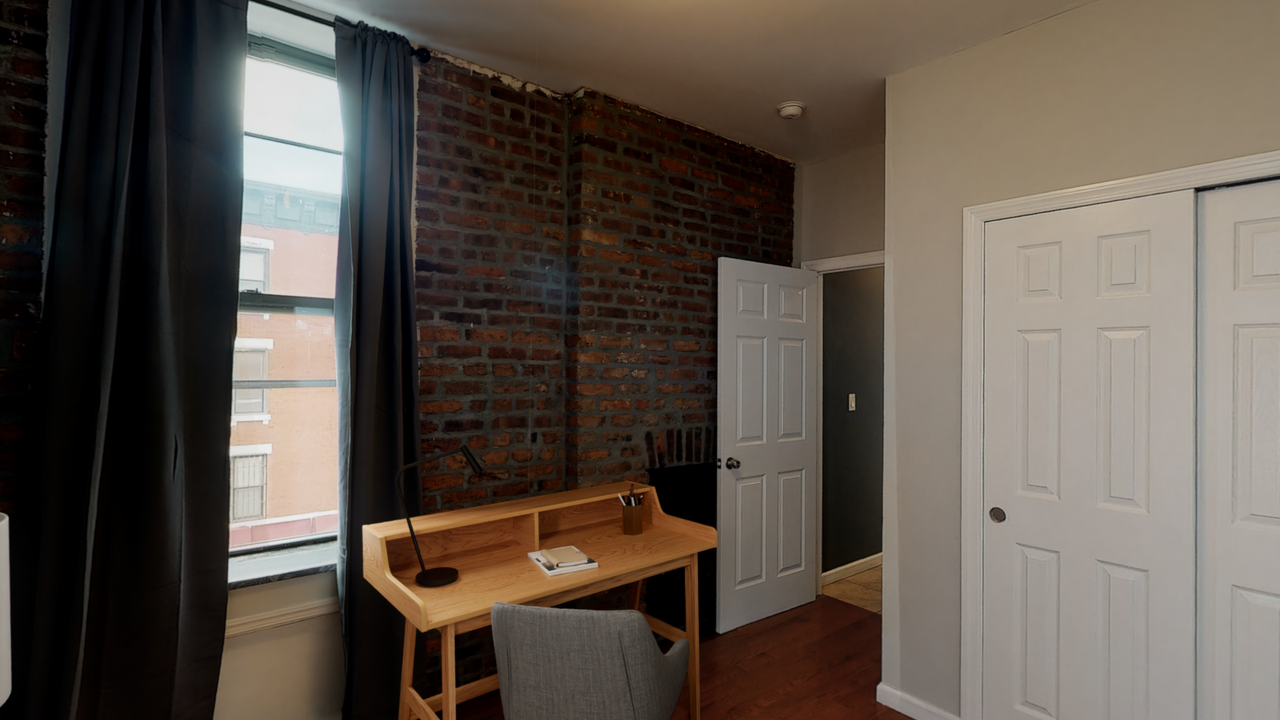 #582: East Harlem - Queen Bedroom B - 11