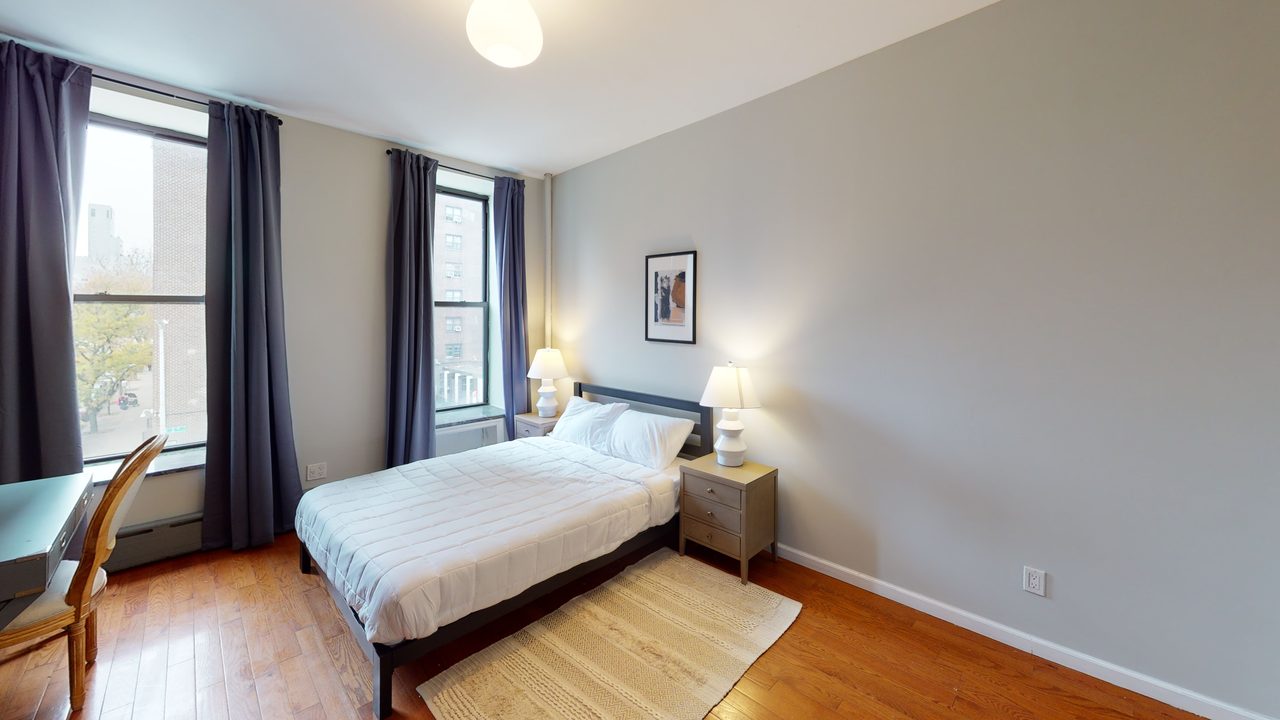 #582: East Harlem - Queen Bedroom A - 2