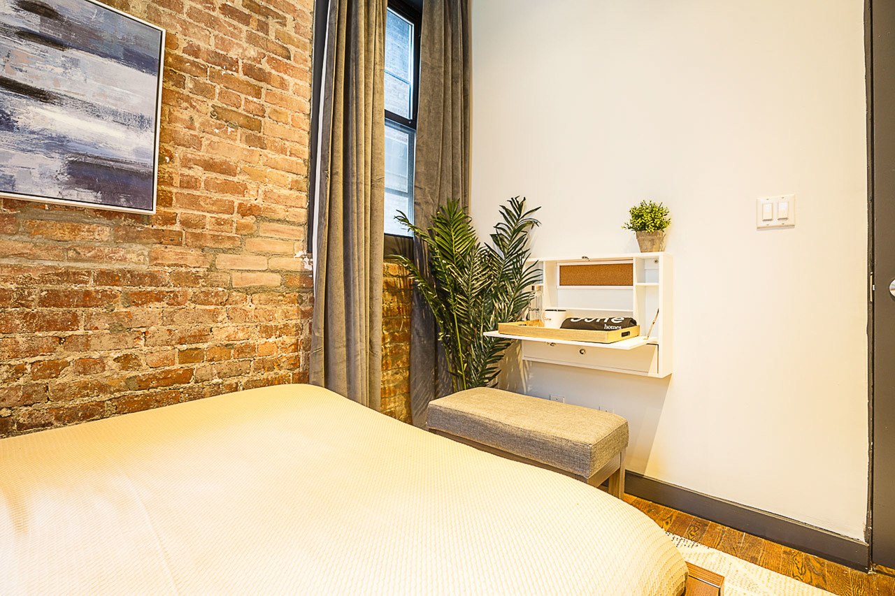 #181: Upper East Side - Full Bedroom A - 1