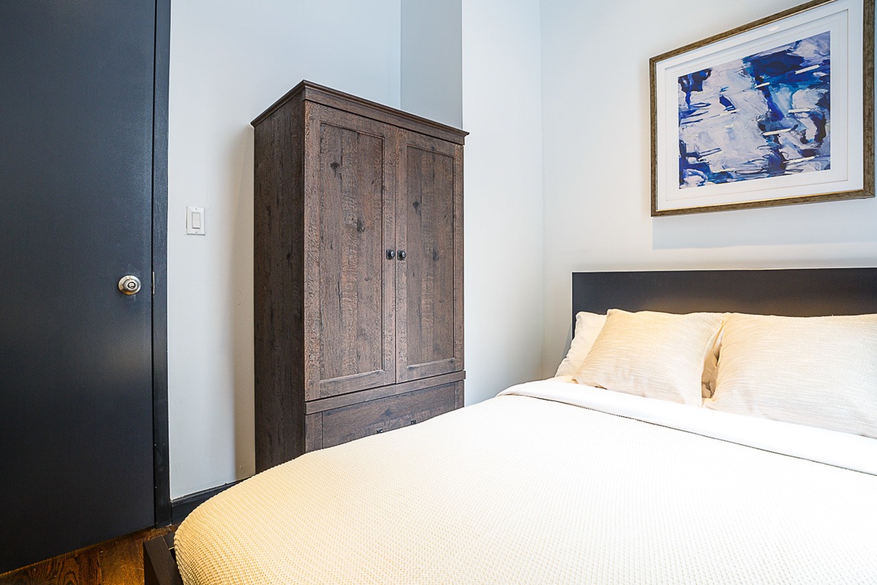  #181: Upper East Side - Full Bedroom D  -  #181: Upper East Side  - Gallery -  2