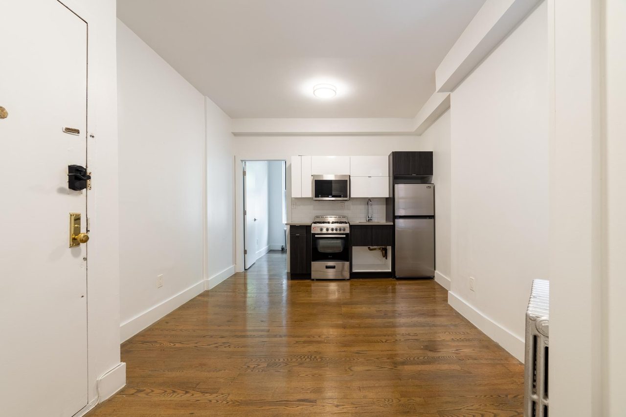 #1412: East Village - 1 Bedroom (Full) - 6