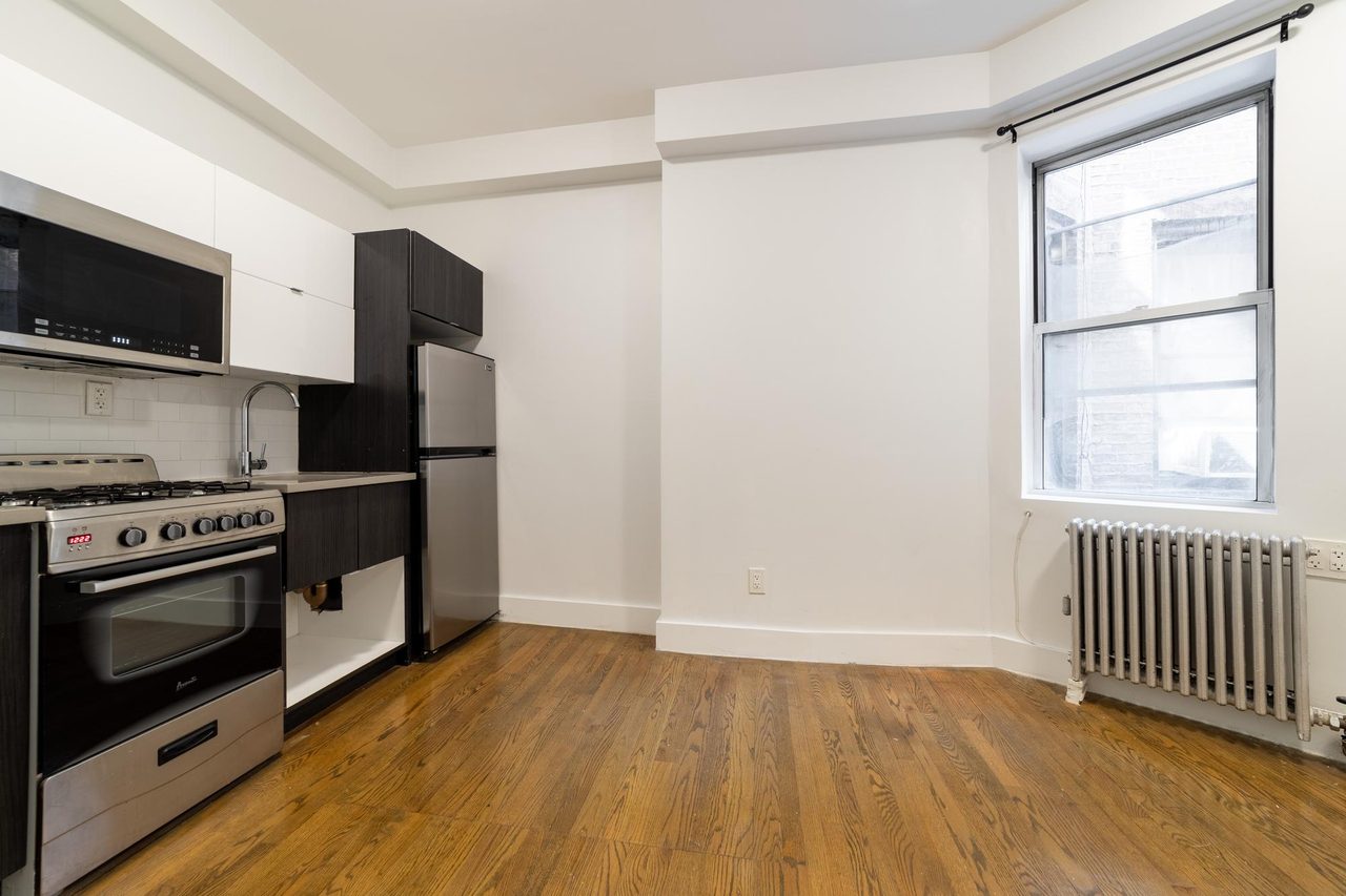 #1412: East Village - 1 Bedroom (Full) - 7