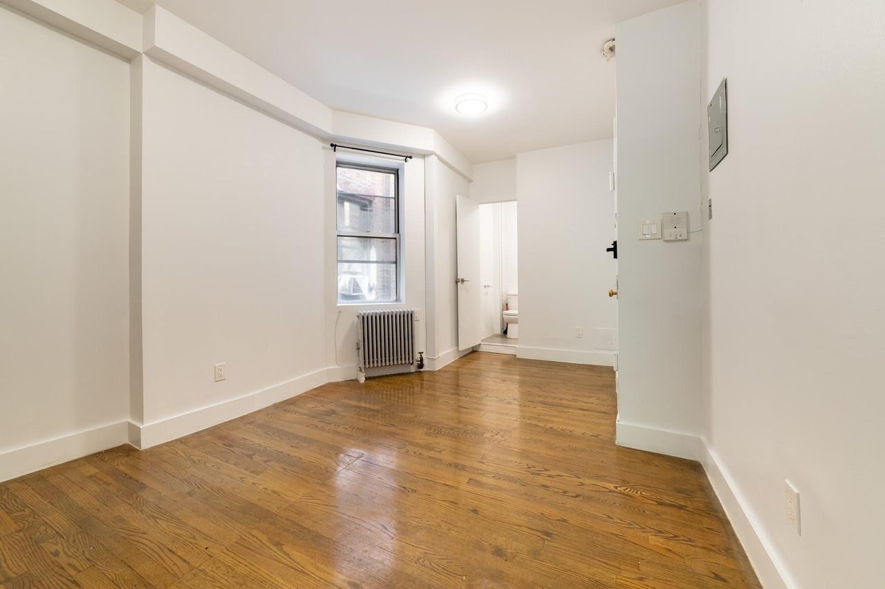 #1412: East Village - 1 Bedroom (Full) - 1
