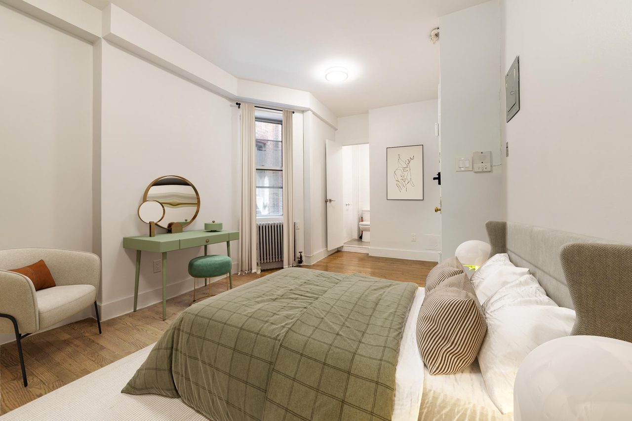 #1412: East Village - 1 Bedroom (Full) - 2