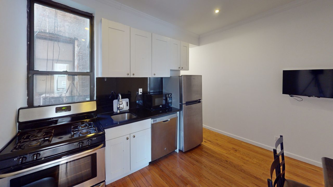 #1794: East Village - Full Room C - 4