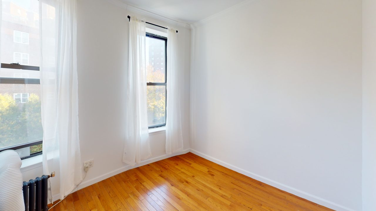 #1794: East Village - Queen Bedroom A - 7