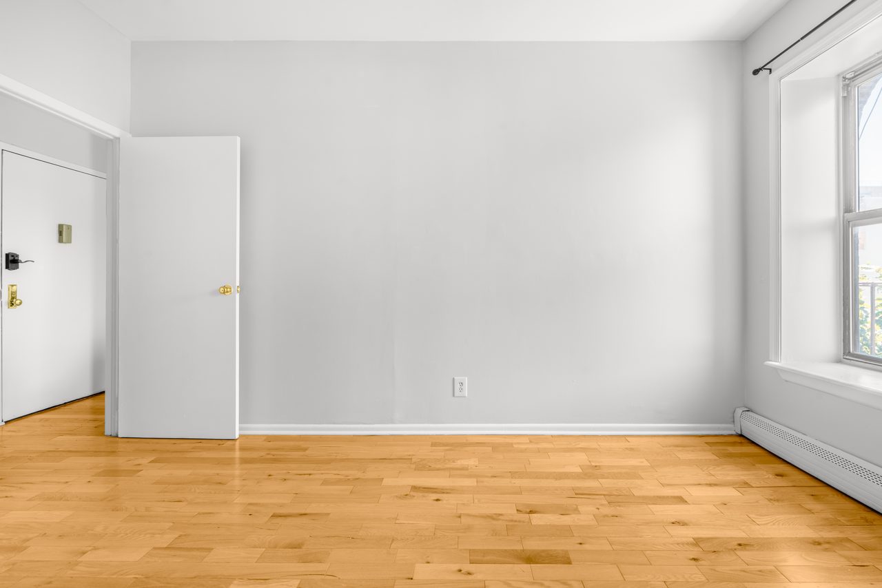 #1366: Clinton Hill - Full Bedroom A - 11