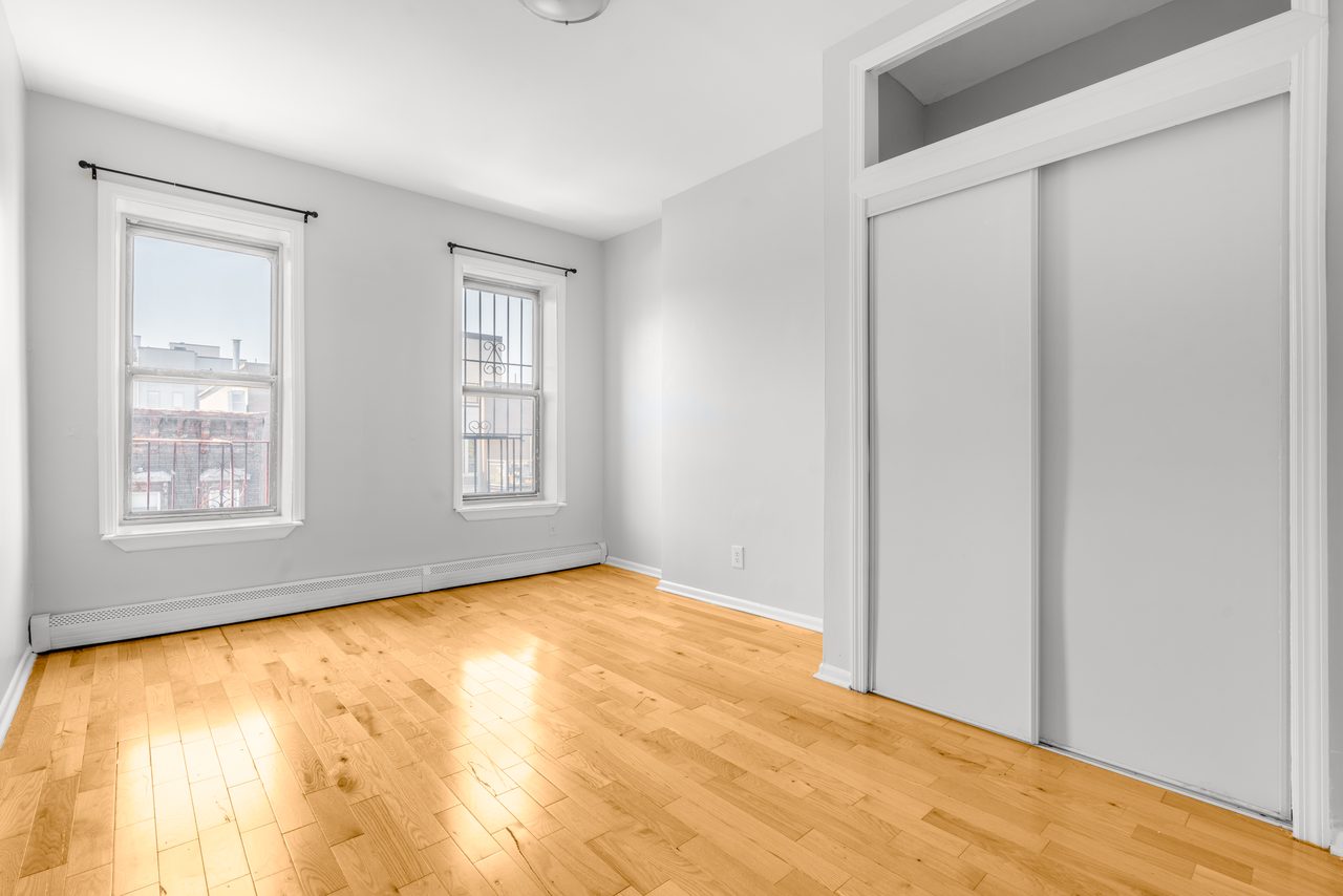 #1366: Clinton Hill - Full Bedroom A - 12