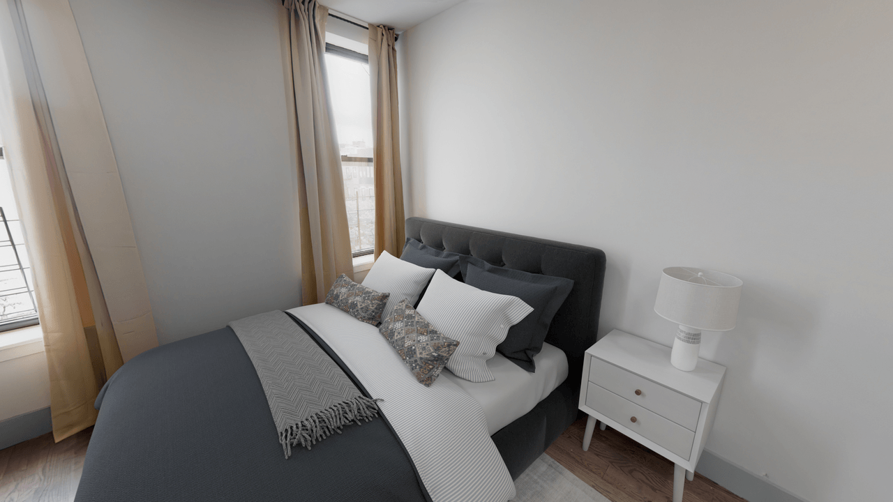 #499: East Harlem - Queen Bedroom A - 11