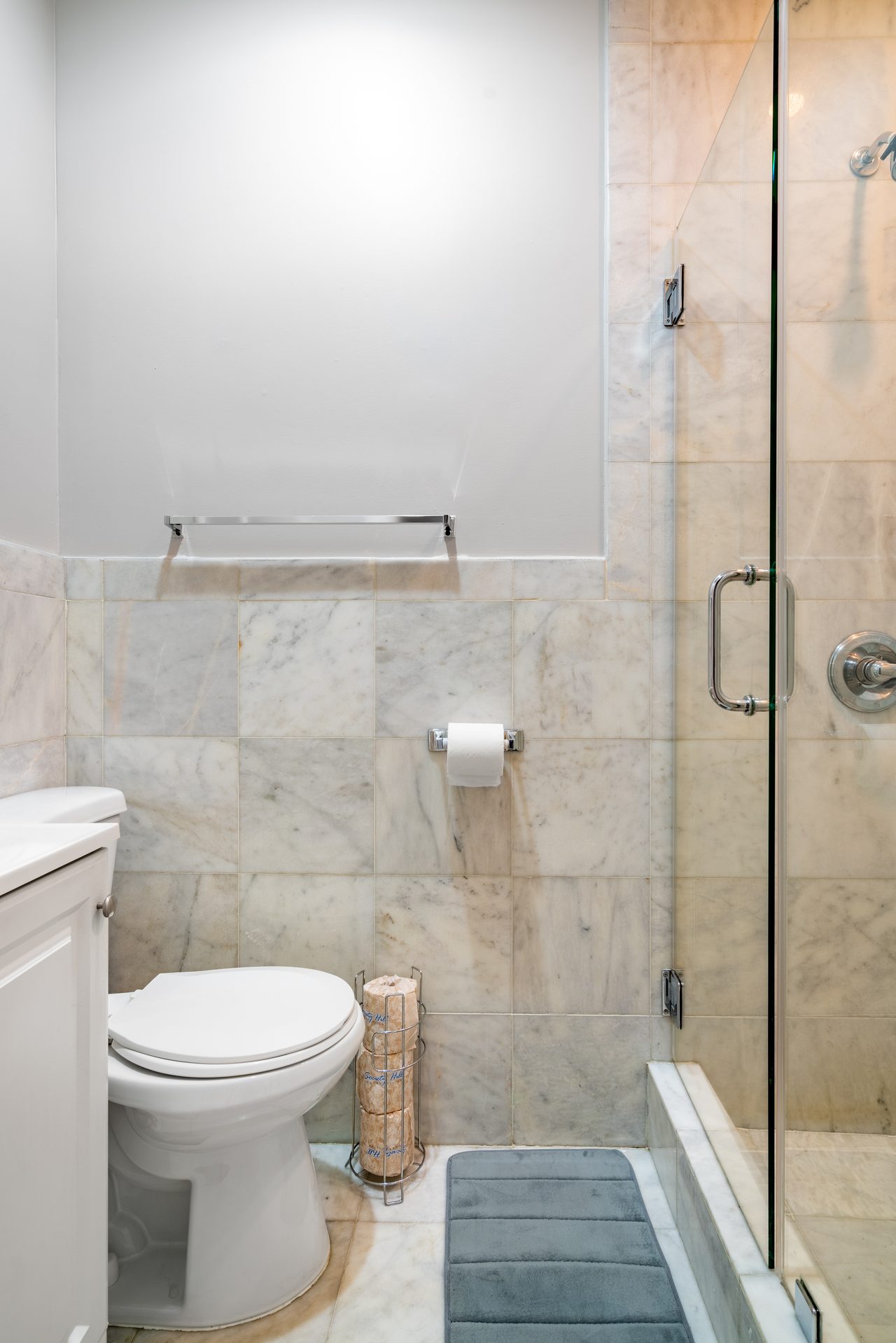 #1100: Columbus Circle - Full Bedroom B - #1100: Columbus Circle - Gallery - 4