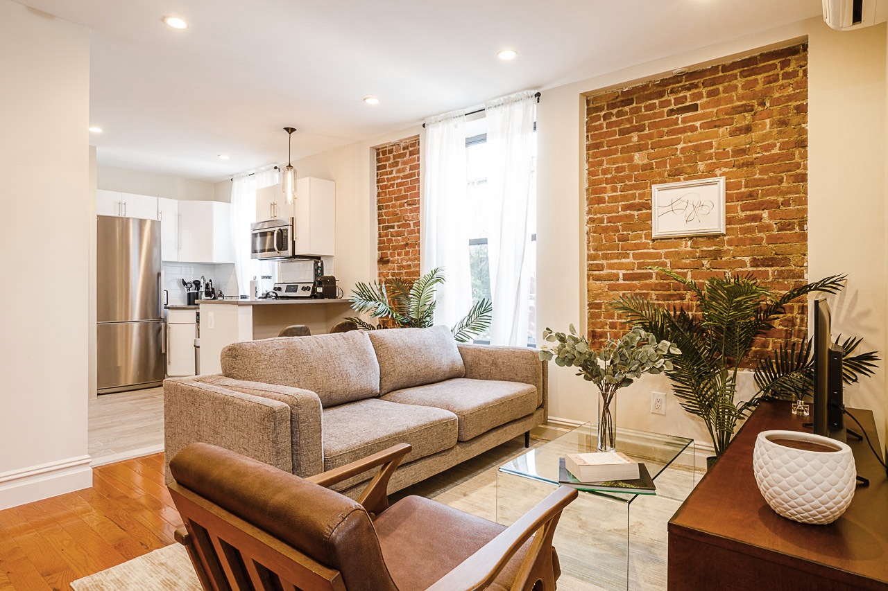  #221: Upper West Side - Queen Bedroom A W/Private Bathroom  -  #221: Upper West Side  - Gallery -  7