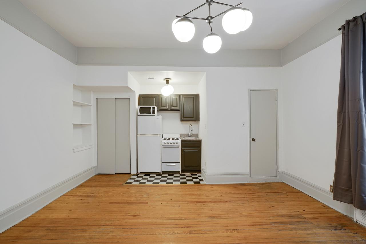  #431: Upper West Side - Studio (Queen)  -  #431: Upper West Side  - Gallery -  18