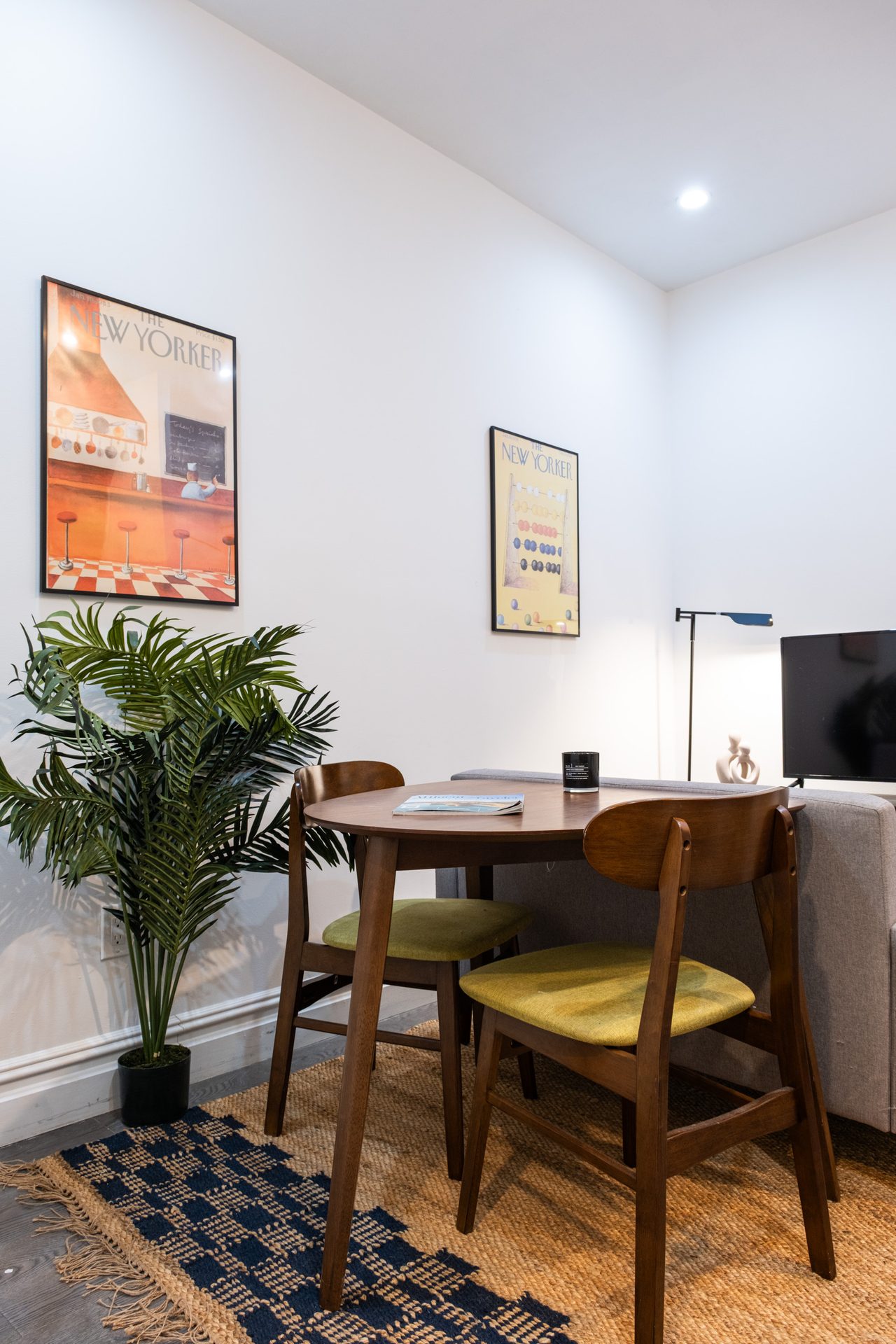 #720: Columbus Circle - 1 Bedroom (Queen) - 9