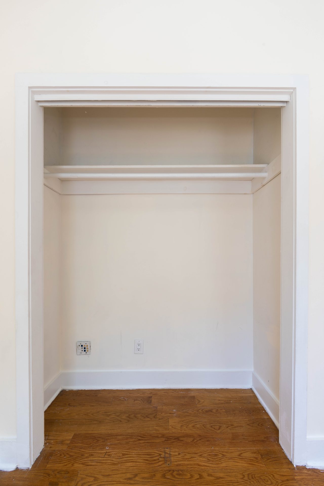 #1305: Upper West Side - Queen Bedroom B - 5