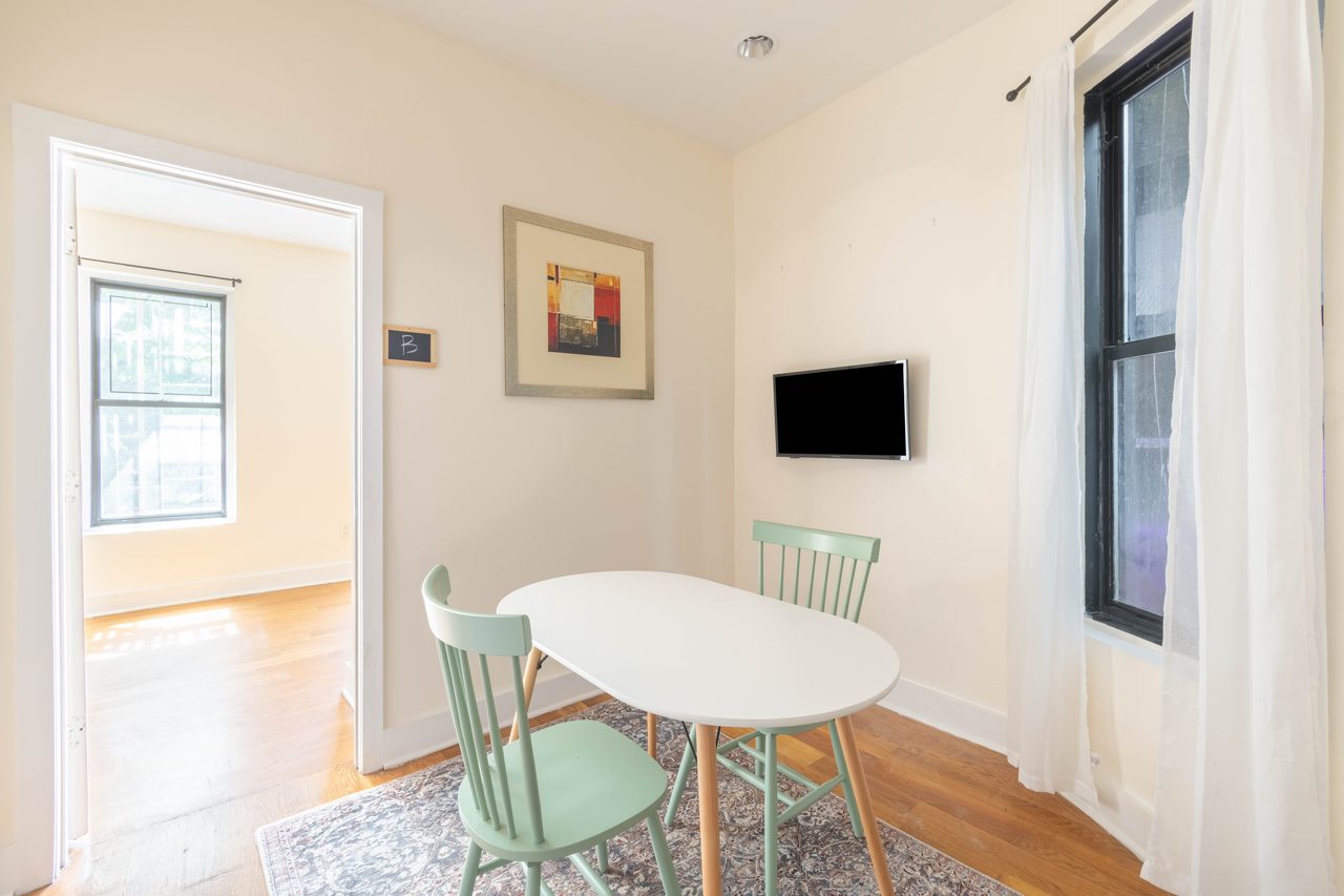 #1305: Upper West Side - Queen Bedroom B - 6